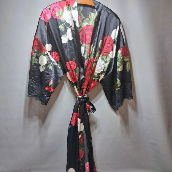 Lilac & London Other - Lilac + London XL Kimono Robe Black Satin Red Floral Rose Lace Trim Sleepwear
